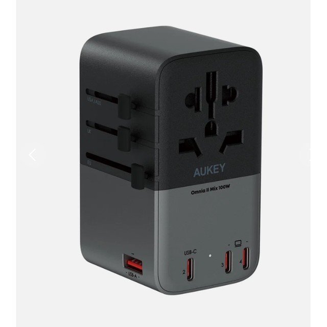 AUKEY Omnia II universal travel adapter, 100W